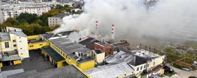 В Екатеринбурге пожарные ликвидировали горение на хлебокомбинате «Смак»