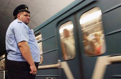 В тоннеле питерского метро обнаружили труп
