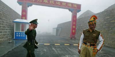Индия и Китай возобновили вооруженные столкновения