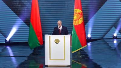 Лукашенко объявил, что в Белоруссии пройдет референдум по новой конституции