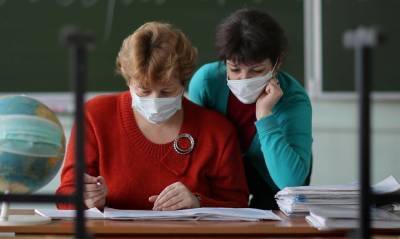 В Москве в ходе масштабного тестирования коронавирус выявили у 5,5 тысячи сотрудников образования