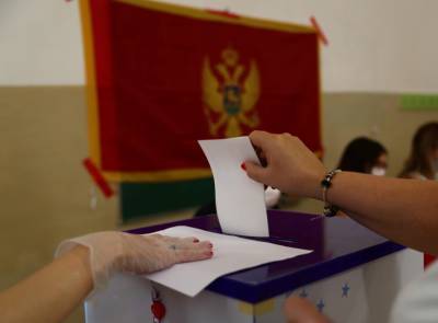 Официальные данные ЦИК: Джуканович проиграл выборы в Черногории