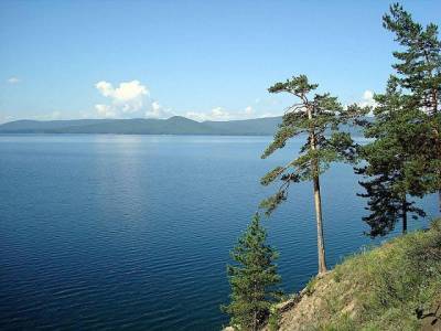 Мужчину заставили снести незаконное сооружение на озере Тургояк
