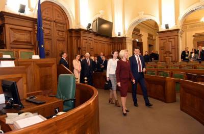 Украинский парламент создал рабочую группу по выборам на Донбассе