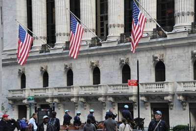 Фьючерсы на фондовые индексы США растут на ослаблении экономических опасений