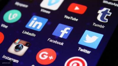 "Часто меняйте пароли": Меркуров о защите личных данных в социальных сетях
