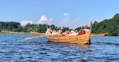 Драккар, построенный по технологии X века, отправится в первый поход к Балтике (фото, видео)