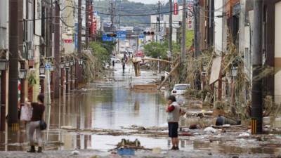Мощный тайфун оставил без света полторы тысячи домов на юге Японии
