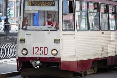 В Челябинске прокуратура запретила водителям трамваев собирать плату с пассажиров