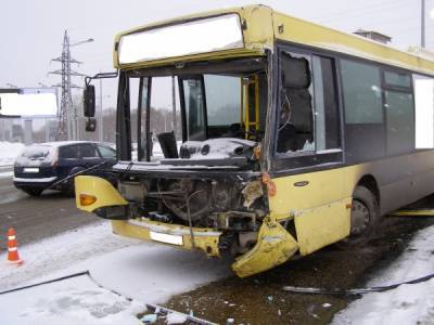 Житель Перми, выпустивший в эксплуатацию неисправный автобус, сядет на полтора года за смерть ребенка в ДТП