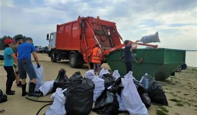 ТЭО вывезло 3 тонны оставленного отдыхающими мусора на озере Андреевском