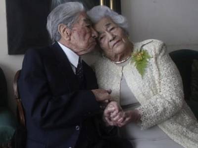 «На двоих 214 лет»: в Эквадоре проживает самая старая супружеская пара в мире