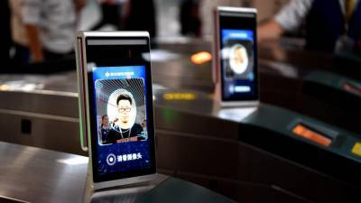 В метро китайского города Фучжоу запустили оплату проезда с помощью технологии распознавания лица