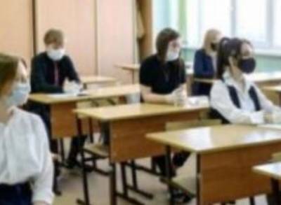 Араик Арутюнян обещает: Государство приложит усилия, чтобы обеспечить школы определенным количеством масок