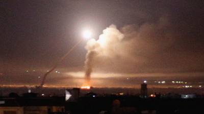SANA: ПВО Сирии отражают атаку у Дамаска