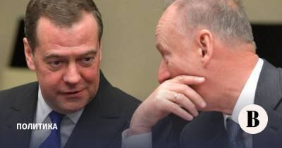 На работу Медведева в его новой должности могут выделить до 1,7 млрд рублей