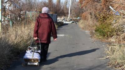 Украинские власти вновь лишили пожилых жителей Донбасса пенсий