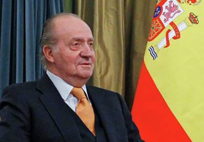 Бывший король Испании Хуан Карлос I сообщил о решении покинуть страну