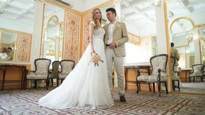Почти 70% свадеб в России отложили или отменили из-за коронавируса