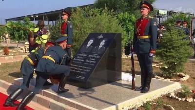 В Сирии установлен памятник двум российским военным медсестрам, погибшим при исполнении служебных обязанностей в 2016 году