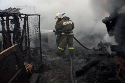 В Ивановской области рано утром сгорел большой дом