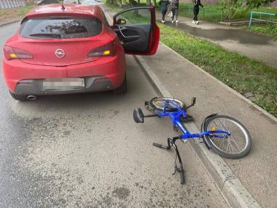 В Уфе пьяный велосипедист врезался в иномарку