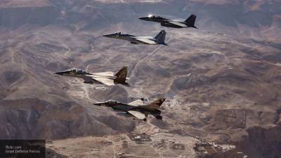 ВВС Израиля нанесли ракетными обстрелами материальный ущерб армии САР