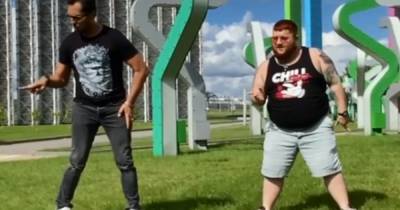 Александр Ревва и Пухляш из клипа Little Big устроили танцевальный баттл (видео)