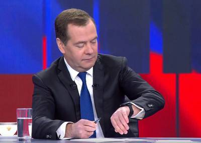 СМИ: Дмитрий Медведев может обойтись российским налогоплательщикам в 1,7 миллиарда рублей