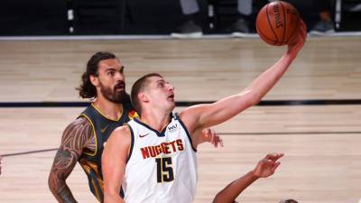 Трипл-дабл Йокича помог «Денверу» обыграть «Оклахому» в НБА