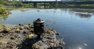 При очистке реки в Челябинске нашли дореволюционный самовар