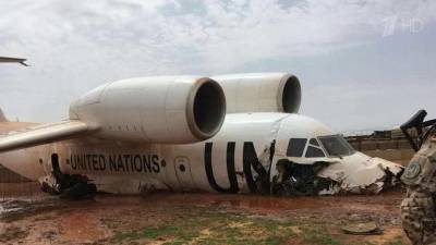 В Мали совершил жесткую посадку самолет, на борту которого находились россияне