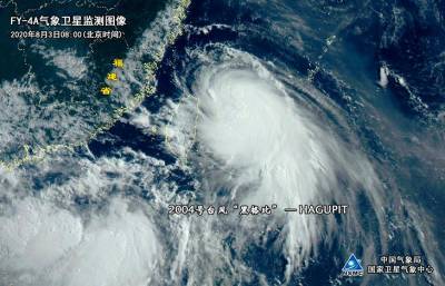 В Китае бушует тайфун "Хагупит": из опасных районов эвакуировали людей