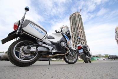 Курганские власти объяснили, зачем покупают полицейским мотоциклы BMW: ловить байкеров
