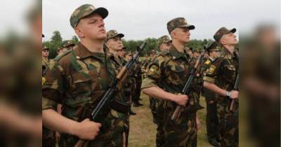 Беларусь объявила о военных сборах на границе в Россией
