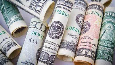 Международные экономисты предрекли неминуемое падение доллара