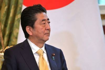 Японский кабмин опроверг слухи о проблемах со здоровьем у Абэ