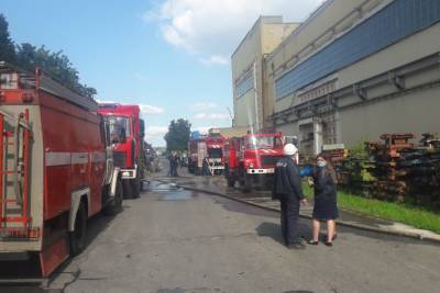 Пожар произошел в прессовом цехе в Нижнем Новгороде