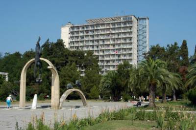 «Скачок продаж — гигантский»: курортная Абхазия «растерялась» из-за открытия границ