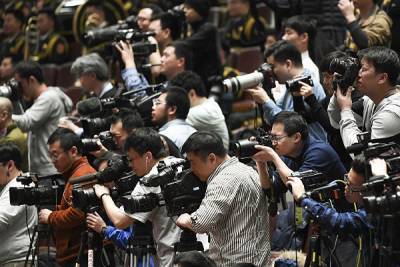КНР потребовала от США прекратить давление на китайских журналистов