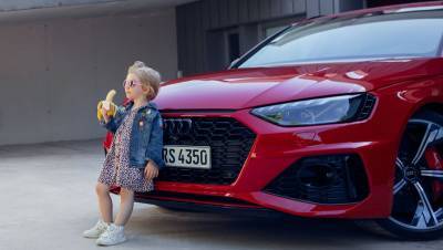 Audi извинилась за рекламу с ребенком у автомобильной решетки