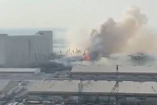 Мощный взрыв прогремел в Бейруте в районе порта