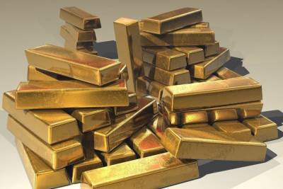 Цена золота обновила исторический рекорд, превысив 2000 долларов