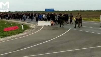 Сотни мигрантов попытались прорвать границу в Самарской области