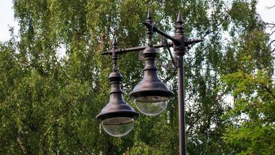 На Дворцовой улице в Пушкине установили новые чугунные фонари