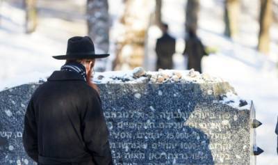 Черный список США или компенсация евреям: Латвии придется выбрать
