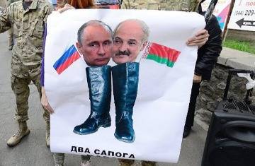 Хочет ли Путин убрать Лукашенко, и что может произойти, если Батьку свергнет белорусский народ после выборов