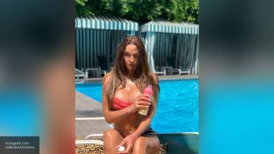 Алена Водонаева показала откровенное фото груди без лифчика