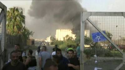 Причиной мощных взрывов в столице Ливана мог стать пожар в ангаре с пиротехникой