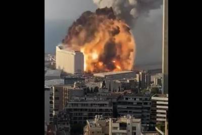 Трамп: генералы считают, что в Бейруте взорвалась бомба